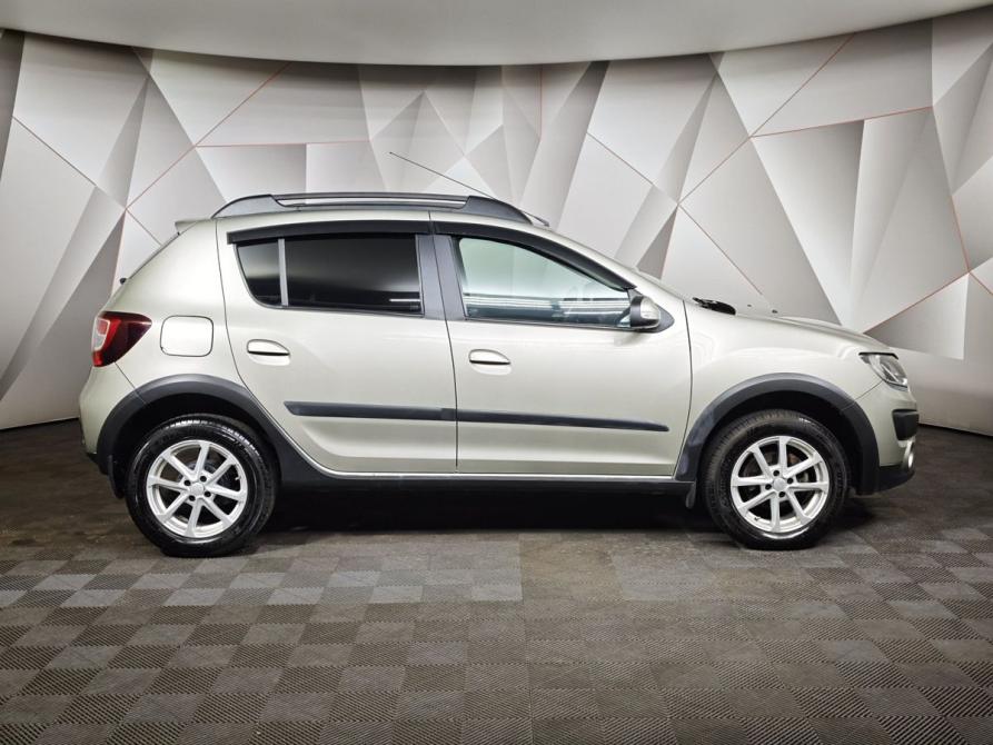 Renault Sandero II Москва  - изображение 6