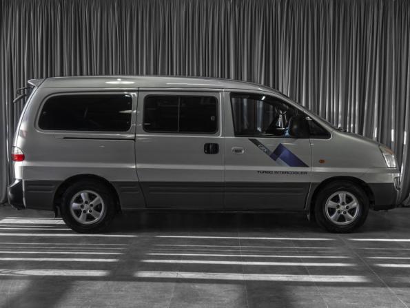 Hyundai Starex I Рестайлинг 2 с пробегом 2007 года, цена 619 000 рублей, 247200 км, минивэн, Автокод Объявления