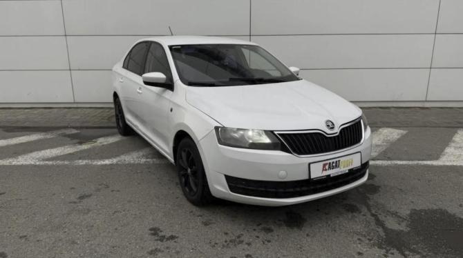 Skoda Rapid I с пробегом 2015 года, цена 470 000 рублей, 386751 км, лифтбек, Автокод Объявления
