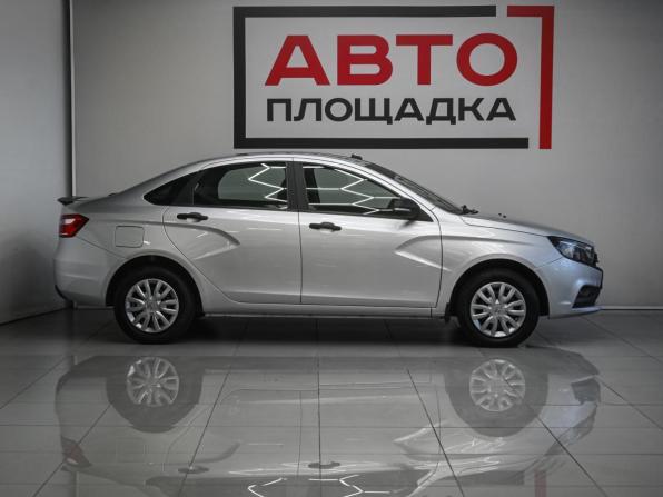Lada (ВАЗ) Vesta I с пробегом 2021 года, цена 979 000 рублей, 84511 км, седан, Автокод Объявления