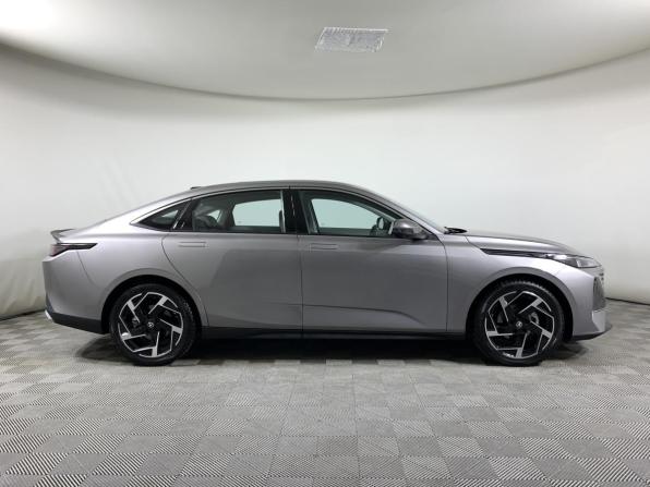 Changan Lamore с пробегом 2024 года, цена 2 427 000 рублей, 1059 км, седан, Автокод Объявления