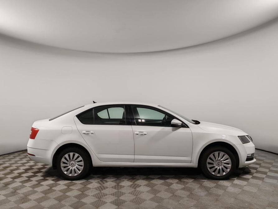 Skoda Octavia III (A7) Рестайлинг Москва  - изображение 4