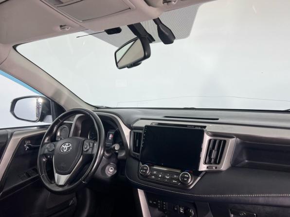 Toyota RAV4 IV (XA40) Рестайлинг с пробегом 2018 года, цена 2 129 000 рублей, 125000 км, внедорожник, Автокод Объявления