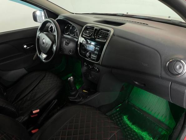 Renault Logan II с пробегом 2016 года, цена 765 000 рублей, 97931 км, седан, Автокод Объявления