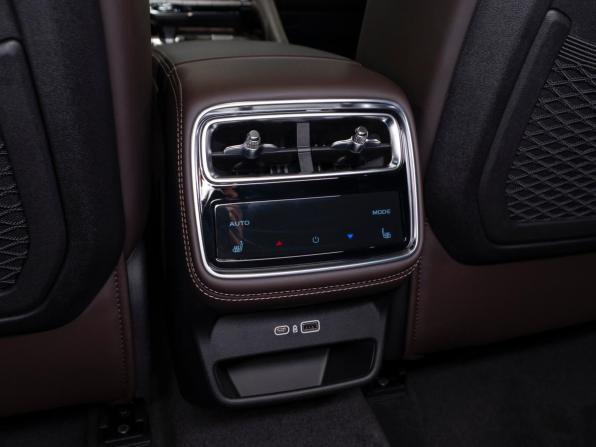 Geely Monjaro I Рестайлинг 2 с пробегом 2026 года, цена 4 250 000 рублей, 50 км, внедорожник, Автокод Объявления