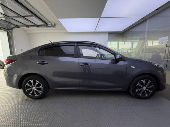 Kia Rio IV Рестайлинг с пробегом 2021 года, цена 1 749 000 рублей, 56200 км, седан, Автокод Объявления