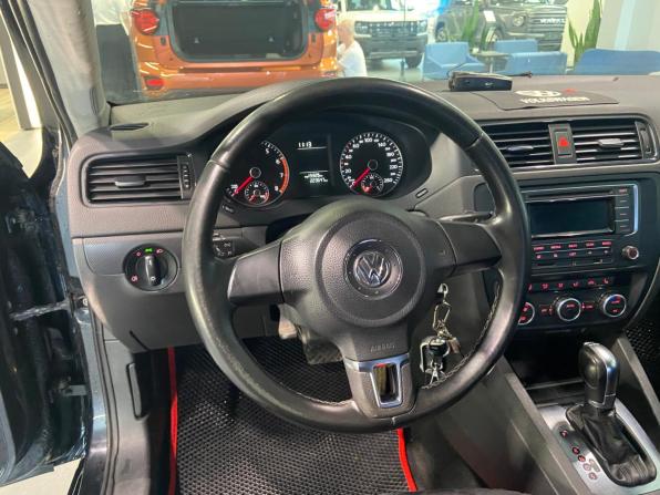 Volkswagen Jetta VI с пробегом 2013 года, цена 1 100 000 рублей, 223646 км, седан, Автокод Объявления