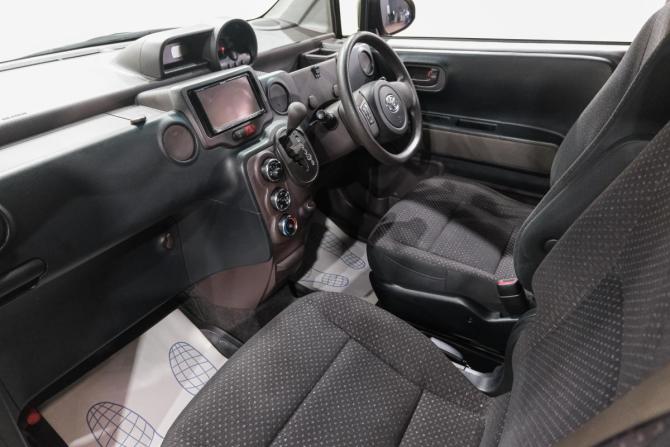 Toyota Porte II с пробегом 2014 года, цена 849 000 рублей, 108000 км, компактвэн, Автокод Объявления