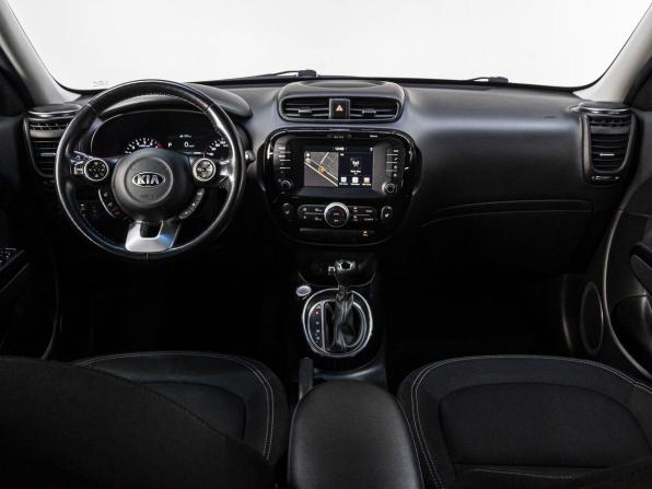 Kia Soul II Рестайлинг с пробегом 2018 года, цена 1 719 000 рублей, 50965 км, хэтчбек, Автокод Объявления
