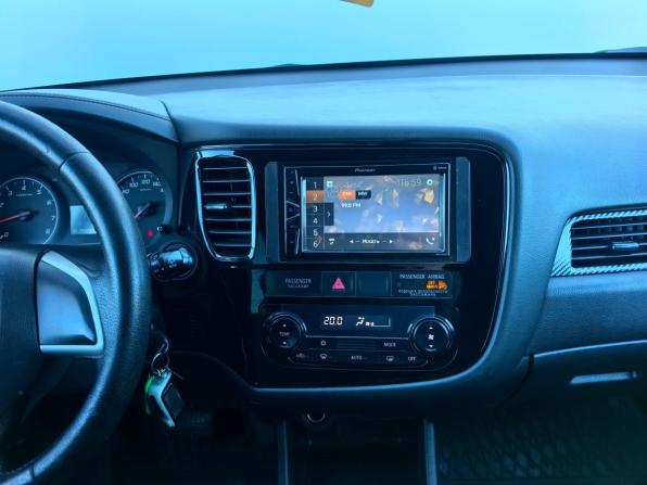 Mitsubishi Outlander III Рестайлинг 2 с пробегом 2015 года, цена 1 450 000 рублей, 181059 км, внедорожник, Автокод Объявления