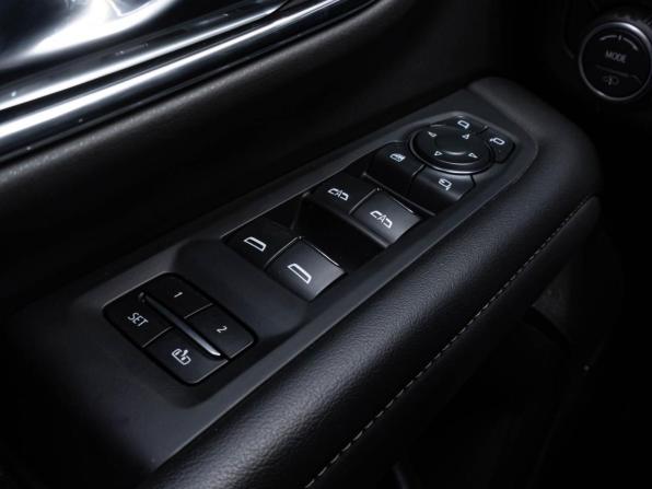 Chevrolet Tahoe V с пробегом 2023 года, цена 11 990 000 рублей, 34611 км, внедорожник, Автокод Объявления