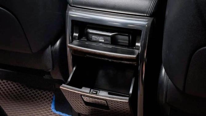 Toyota Alphard III с пробегом 2015 года, цена 3 250 000 рублей, 376772 км, минивэн, Автокод Объявления