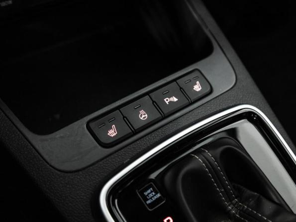 Kia Rio IV Рестайлинг с пробегом 2021 года, цена 1 879 700 рублей, 59000 км, хэтчбек, Автокод Объявления