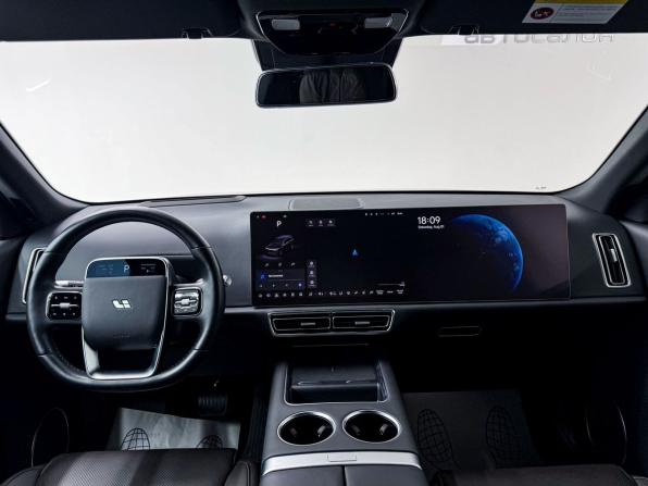 Li Auto (Lixiang) L9 I Рестайлинг с пробегом 2024 года, цена 7 700 000 рублей, 17916 км, внедорожник, Автокод Объявления