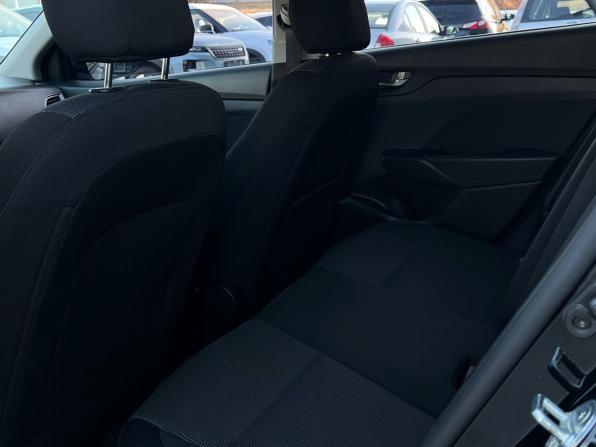 Hyundai Solaris II с пробегом 2019 года, цена 1 350 000 рублей, 146665 км, седан, Автокод Объявления