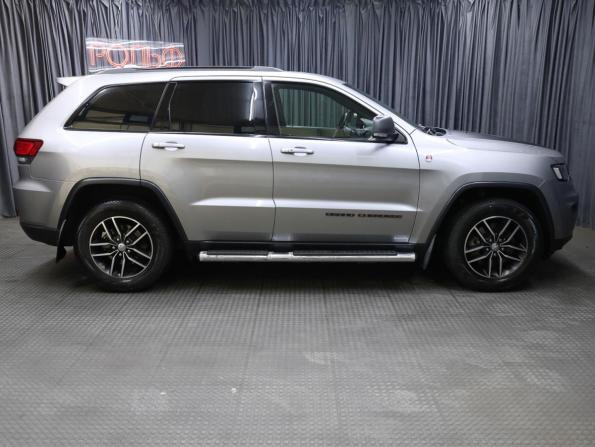 Jeep Grand Cherokee IV (WK2) Рестайлинг с пробегом 2018 года, цена 3 549 000 рублей, 145000 км, внедорожник, Автокод Объявления