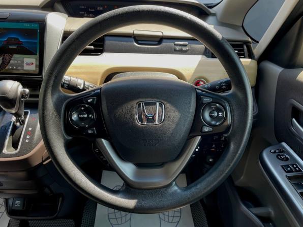 Honda Freed II с пробегом 2017 года, цена 1 550 000 рублей, 123223 км, компактвэн, Автокод Объявления