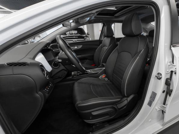 Kia K3 II (China Market) Рестайлинг с пробегом 2026 года, цена 3 030 000 рублей, 20 км, седан, Автокод Объявления