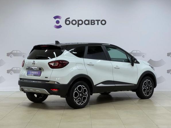 Renault Kaptur I Рестайлинг с пробегом 2021 года, цена 1 949 000 рублей, 44921 км, внедорожник, Автокод Объявления