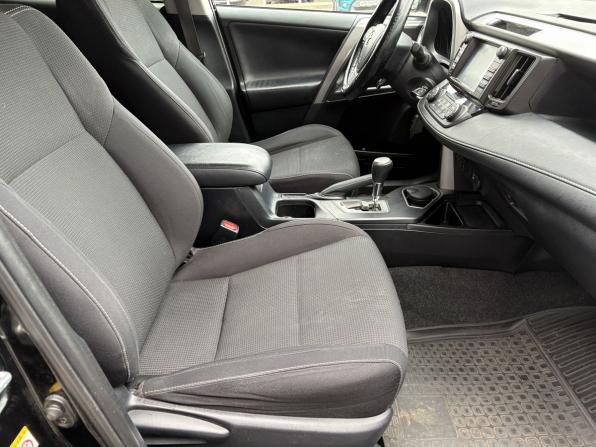 Toyota RAV4 IV (XA40) Рестайлинг с пробегом 2017 года, цена 1 739 000 рублей, 219641 км, внедорожник, Автокод Объявления