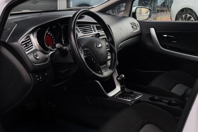 Kia Ceed II с пробегом 2013 года, цена 1 090 000 рублей, 143042 км, хэтчбек, Автокод Объявления