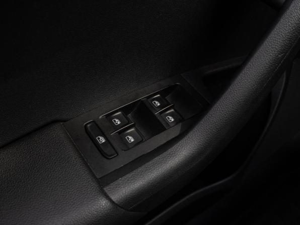 Skoda Octavia III (A7) Рестайлинг с пробегом 2018 года, цена 1 750 000 рублей, 61843 км, лифтбек, Автокод Объявления