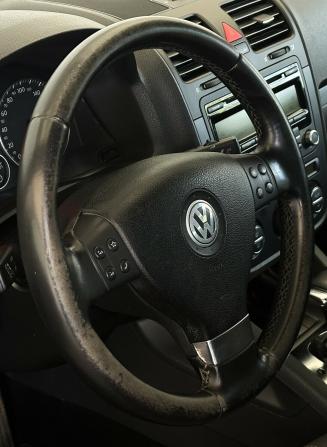 Volkswagen Jetta V с пробегом 2009 года, цена 650 000 рублей, 238821 км, седан, Автокод Объявления