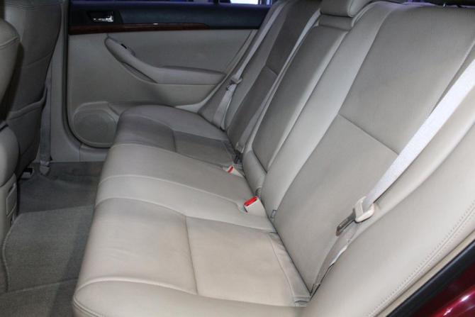 Toyota Avensis II с пробегом 2005 года, цена 719 000 рублей, 318000 км, седан, Автокод Объявления