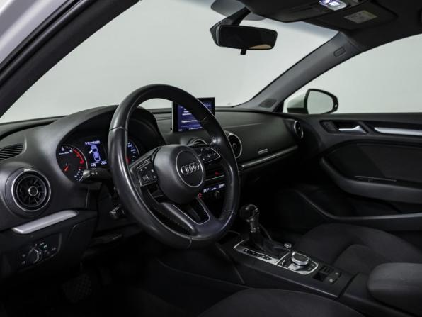 Audi A3 III (8V) Рестайлинг с пробегом 2019 года, цена 1 650 000 рублей, 118000 км, седан, Автокод Объявления