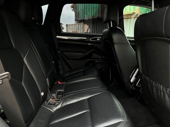 Porsche Cayenne II (958) с пробегом 2013 года, цена 2 497 600 рублей, 261431 км, внедорожник, Автокод Объявления