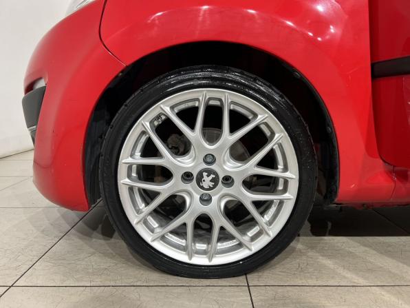 Peugeot 107 I Рестайлинг 2 с пробегом 2012 года, цена 590 000 рублей, 141000 км, хэтчбек, Автокод Объявления