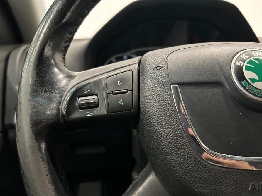 Skoda Octavia II (A5) Рестайлинг Санкт-Петербург  - изображение 15