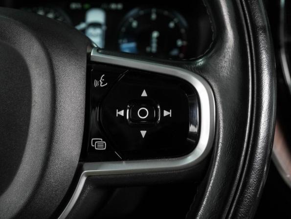 Volvo XC60 II с пробегом 2018 года, цена 3 498 000 рублей, 175213 км, внедорожник, Автокод Объявления