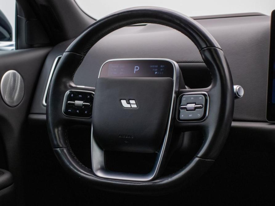 Li Auto (Lixiang) L9 I Москва  - изображение 15