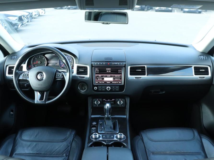 Volkswagen Touareg II Рестайлинг Москва  - изображение 12