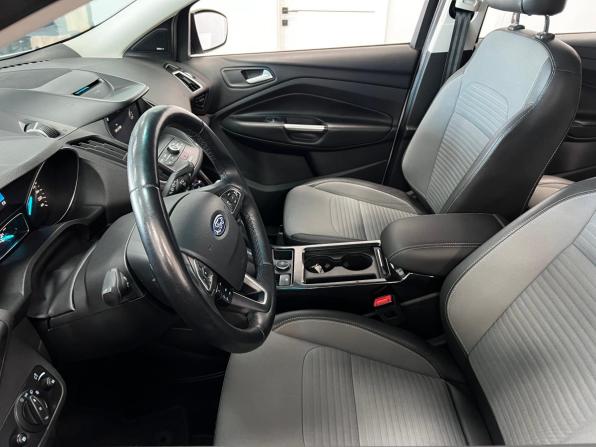 Ford Kuga II Рестайлинг с пробегом 2016 года, цена 1 270 000 рублей, 188300 км, внедорожник, Автокод Объявления