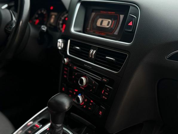 Audi Q5 I (8R) Рестайлинг с пробегом 2013 года, цена 1 999 000 рублей, 193469 км, внедорожник, Автокод Объявления