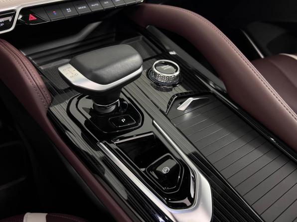 Geely Monjaro I с пробегом 2024 года, цена 3 150 000 рублей, 42600 км, внедорожник, Автокод Объявления