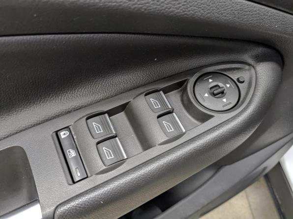 Ford Kuga II Рестайлинг с пробегом 2017 года, цена 1 840 000 рублей, 82431 км, внедорожник, Автокод Объявления