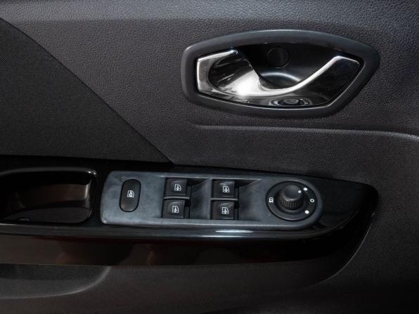 Renault Kaptur I с пробегом 2017 года, цена 1 348 000 рублей, 104000 км, внедорожник, Автокод Объявления