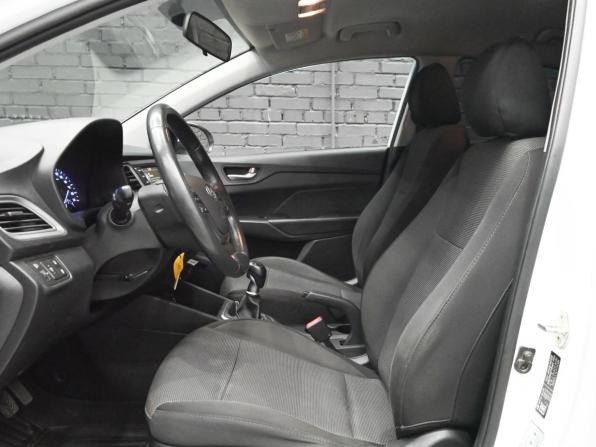 Hyundai Solaris II с пробегом 2019 года, цена 1 340 000 рублей, 104756 км, седан, Автокод Объявления