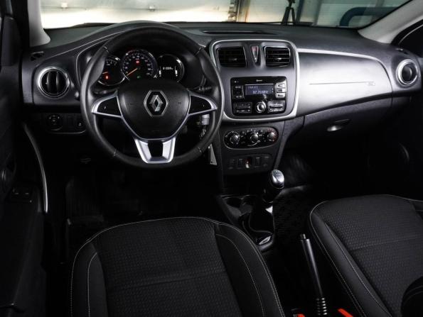 Renault Logan II Рестайлинг с пробегом 2022 года, цена 1 089 000 рублей, 81008 км, седан, Автокод Объявления