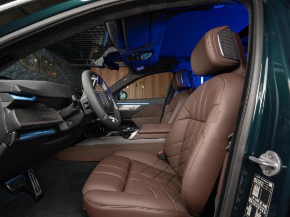 Новый BMW 7 серии VII (G70) Рестайлинг 2026 года, цена 25 490 000 рублей, седан, Автокод Объявления