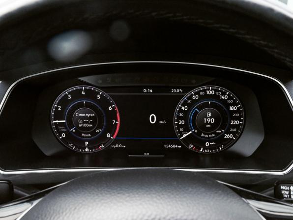 Volkswagen Tiguan II с пробегом 2018 года, цена 2 141 000 рублей, 154581 км, внедорожник, Автокод Объявления