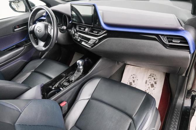 Toyota C-HR I Рестайлинг с пробегом 2020 года, цена 2 799 000 рублей, 20814 км, внедорожник, Автокод Объявления