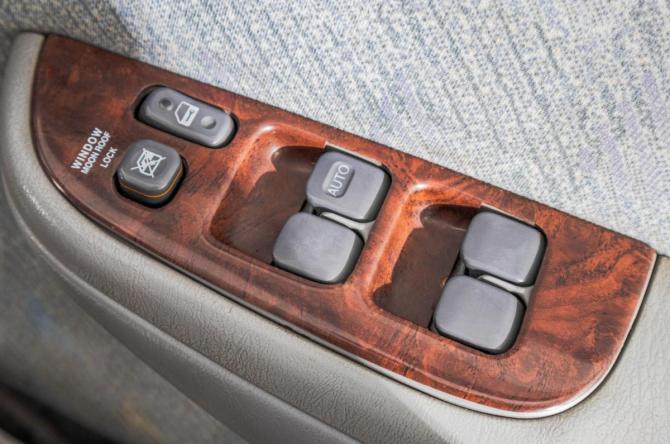 Toyota Raum I с пробегом 1998 года, цена 269 000 рублей, 450000 км, компактвэн, Автокод Объявления