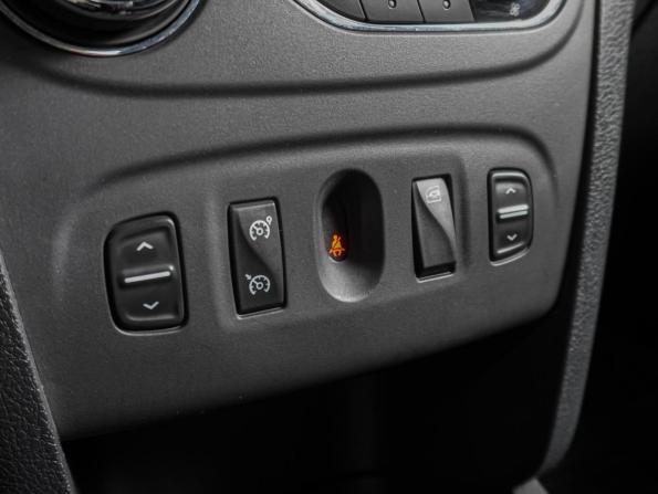 Renault Sandero II с пробегом 2016 года, цена 1 199 000 рублей, 73321 км, хэтчбек, Автокод Объявления