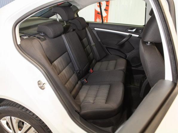Skoda Octavia II (A5) Рестайлинг с пробегом 2011 года, цена 665 000 рублей, 249015 км, лифтбек, Автокод Объявления
