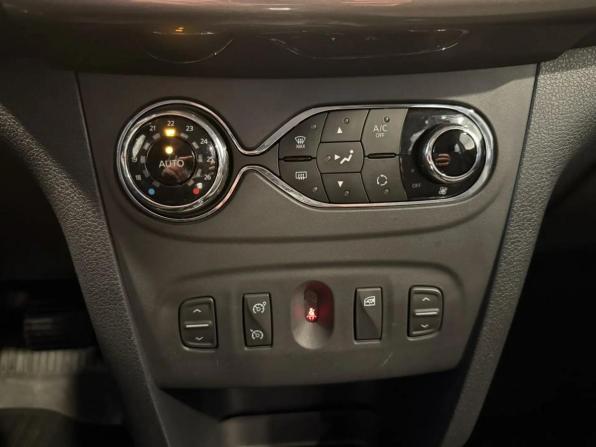 Renault Sandero II Рестайлинг с пробегом 2021 года, цена 1 420 000 рублей, 58655 км, хэтчбек, Автокод Объявления