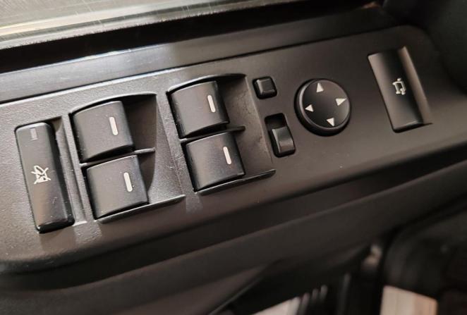 Land Rover Range Rover III Рестайлинг 2 с пробегом 2010 года, цена 1 630 000 рублей, 151322 км, внедорожник, Автокод Объявления